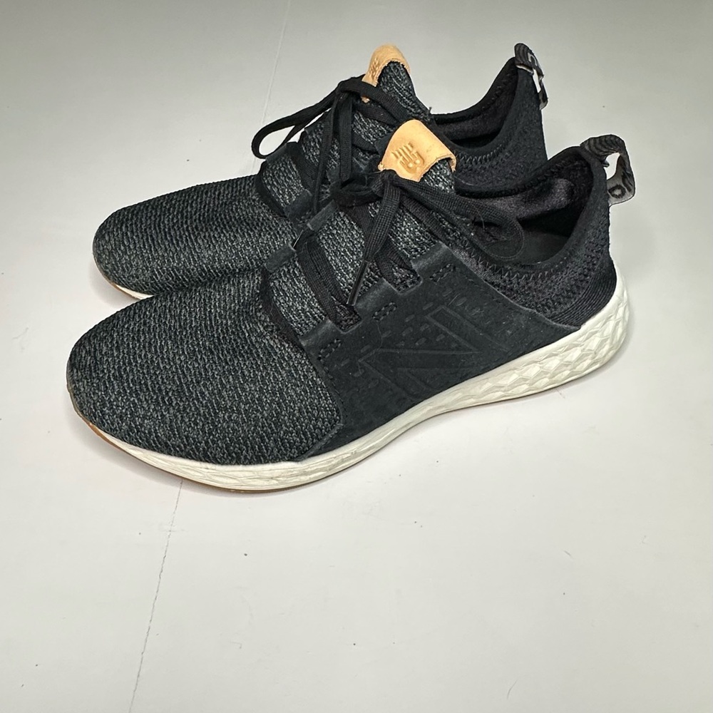 New Balance Fresh Foam Cruz Womens 9.5 Black‎ Running Walking Shoes Sneakers